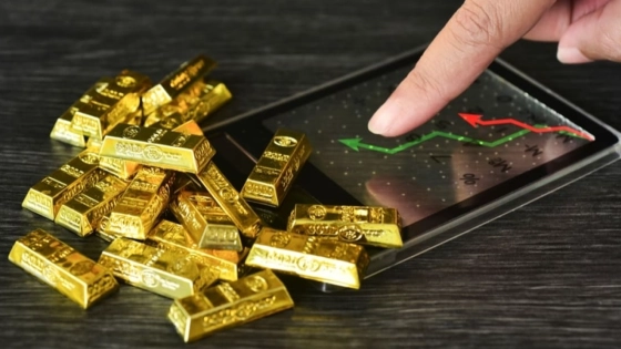 ইতিহাসে প্রথমবার স্বর্ণের দাম ছুঁয়েছে ৩৯০০ ডলার