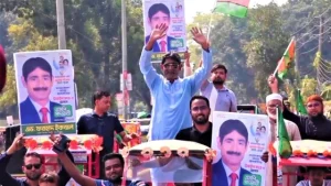 টাঙ্গাইলে বিএনপির মনোনয়নপ্রত্যাশী ফরহাদ ইকবালের সমর্থনে রিকশা র‌্যালি