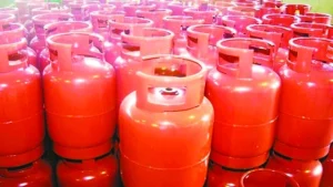 এলপিজির দাম বাড়বে কি না, জানা যাবে আজ