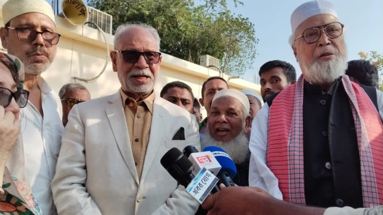 আল্লাহর করুণা আমরা আ.লীগ থেকে দুজনই বহিষ্কার হয়েছি : লতিফ সিদ্দিকী