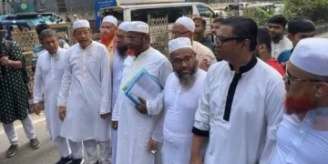 গণমিছিলে পুলিশের বাধা, যমুনায় যাচ্ছে ৮ দলের প্রতিনিধিদল