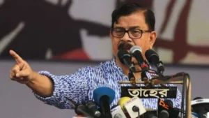 রাজনৈতিক দলগুলোকে মাথা ঠান্ডা রাখতে হবে : মান্না