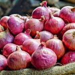 পেঁয়াজ আমদানির অনুমতি দিচ্ছে সরকার